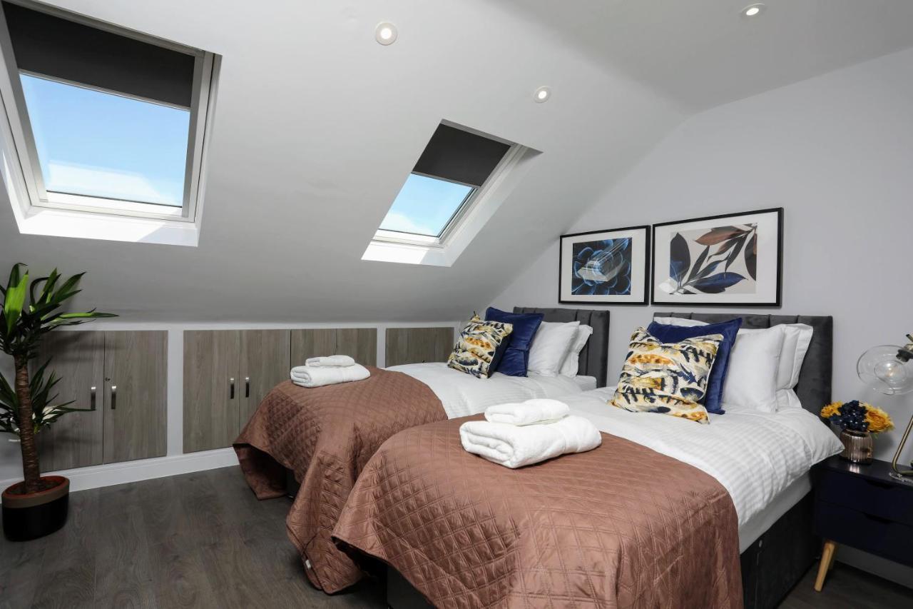 Aisiki Apartments At Stanhope Road, North Finchley, Airconditioned Multiple 2 Or 3-Bedroom, Pet-Friendly Duplex Flats, King Or Twin Beds, Airconditioned & Free Wi-Fi Dış mekan fotoğraf