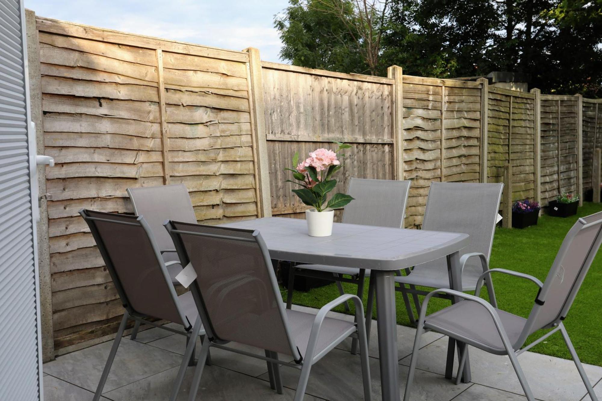 Aisiki Apartments At Stanhope Road, North Finchley, Airconditioned Multiple 2 Or 3-Bedroom, Pet-Friendly Duplex Flats, King Or Twin Beds, Airconditioned & Free Wi-Fi Dış mekan fotoğraf