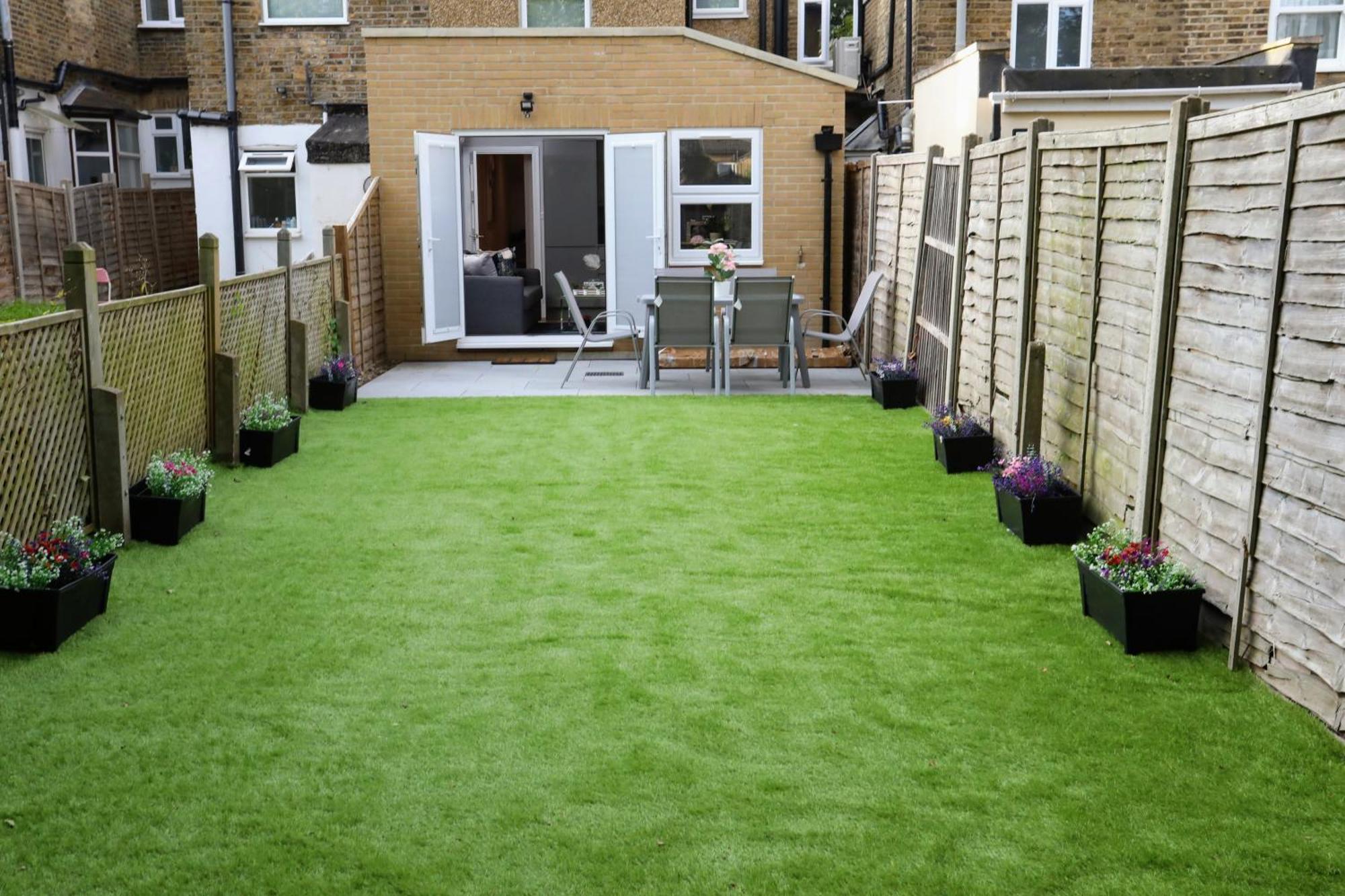 Aisiki Apartments At Stanhope Road, North Finchley, Airconditioned Multiple 2 Or 3-Bedroom, Pet-Friendly Duplex Flats, King Or Twin Beds, Airconditioned & Free Wi-Fi Dış mekan fotoğraf